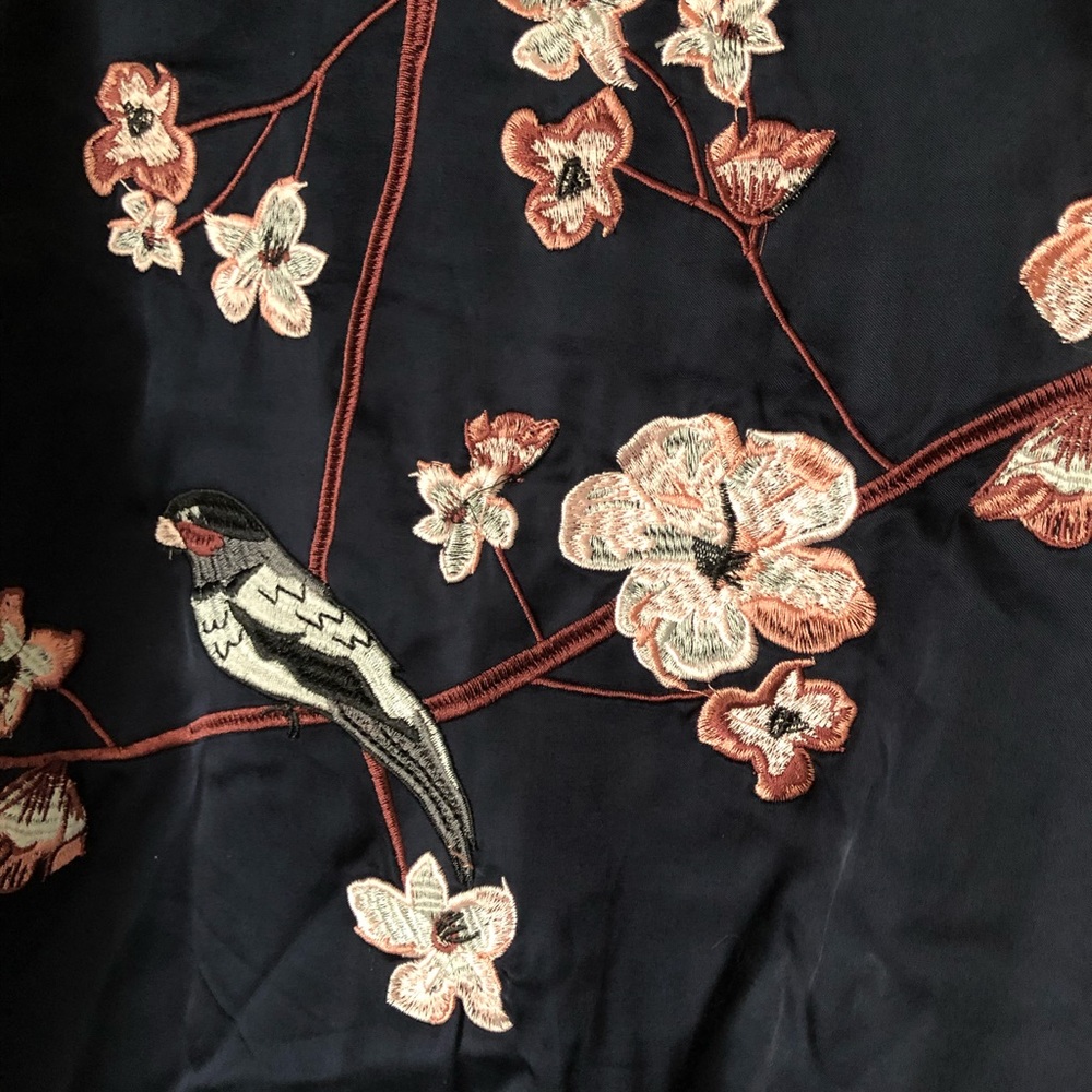 reversible track jacket. Embroidered flowers - Picture 7 of 8